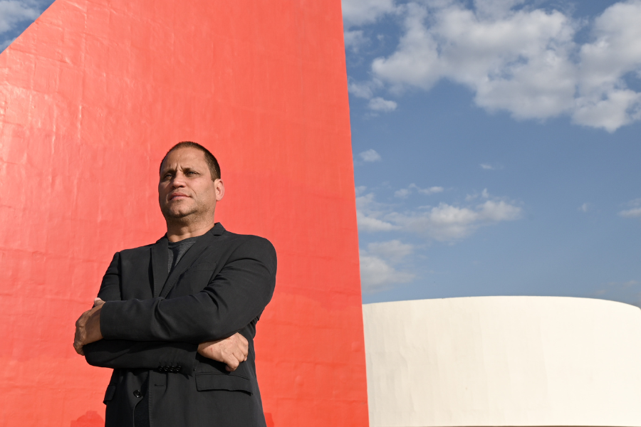 Imagem da matéria #Club&Casa Home – Entrevista com Paulo Niemeyer: “Brinco que sou um filho da arquitetura”