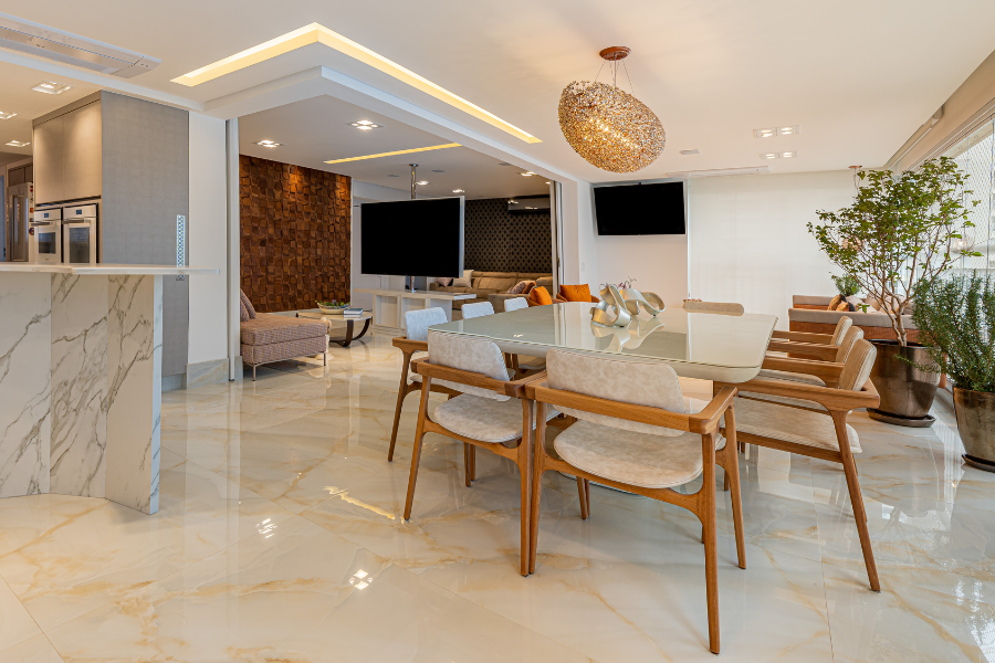 Imagem da matéria #Club&Casa Home – Cores claras integram ambientes espaçosos para convívio de família numerosa