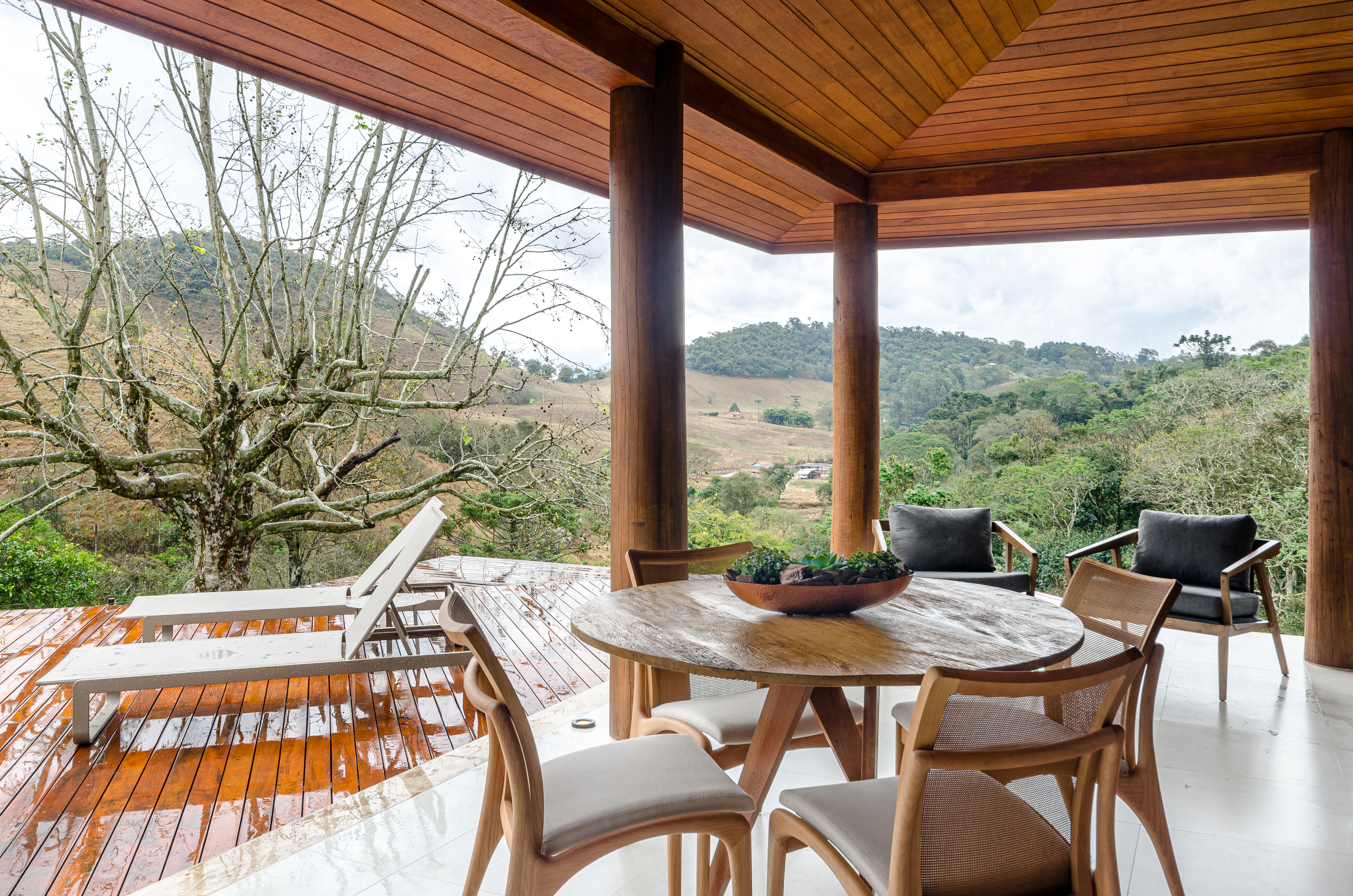 Imagem da matéria #Conteúdo e Visibilidade: casa com design de montanha é proposta de arquitetura para projeto familiar em Santo Antônio do Pinhal