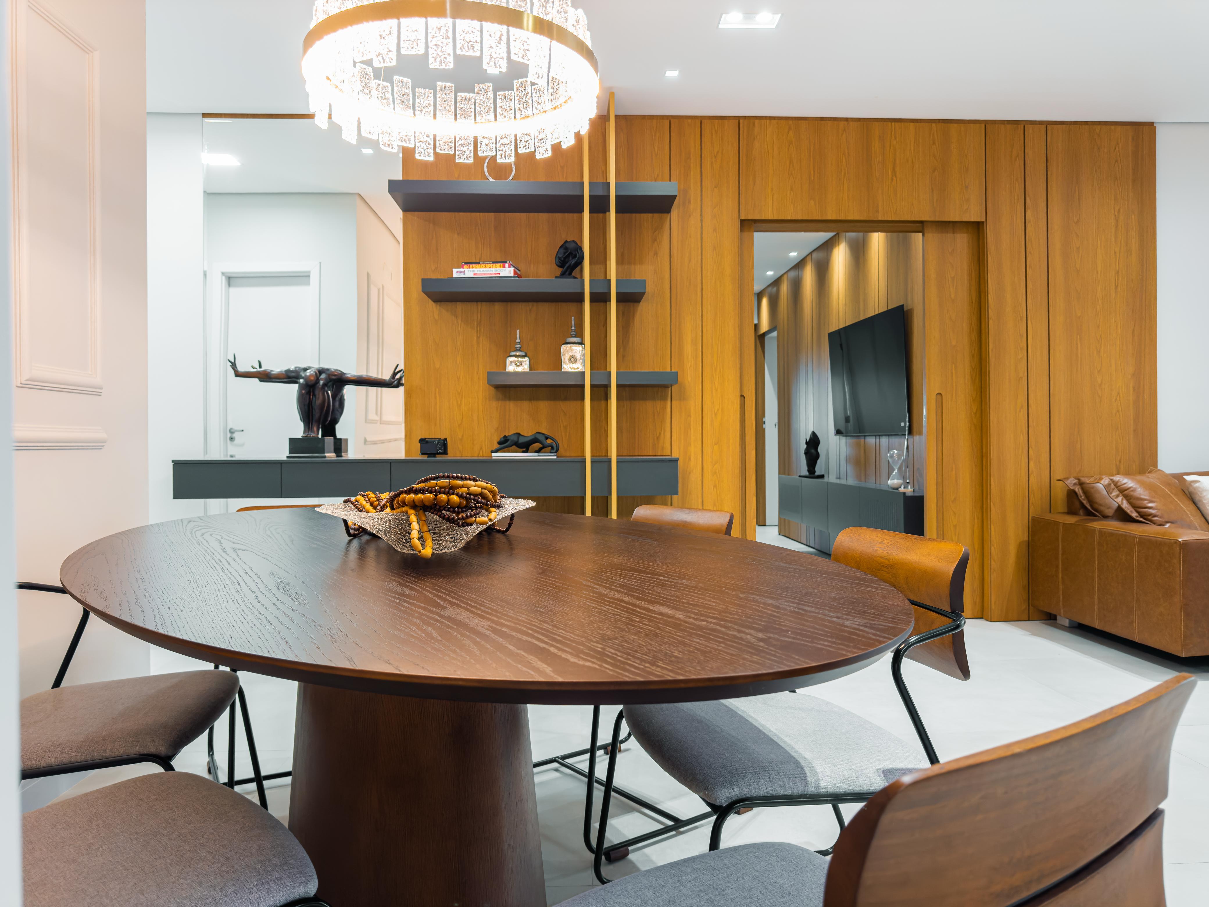 Imagem do post #CONTEÚDO E VISIBILIDADE: Reforma em apartamento mistura elementos clássicos com estilo industrial e o resultado é encantador