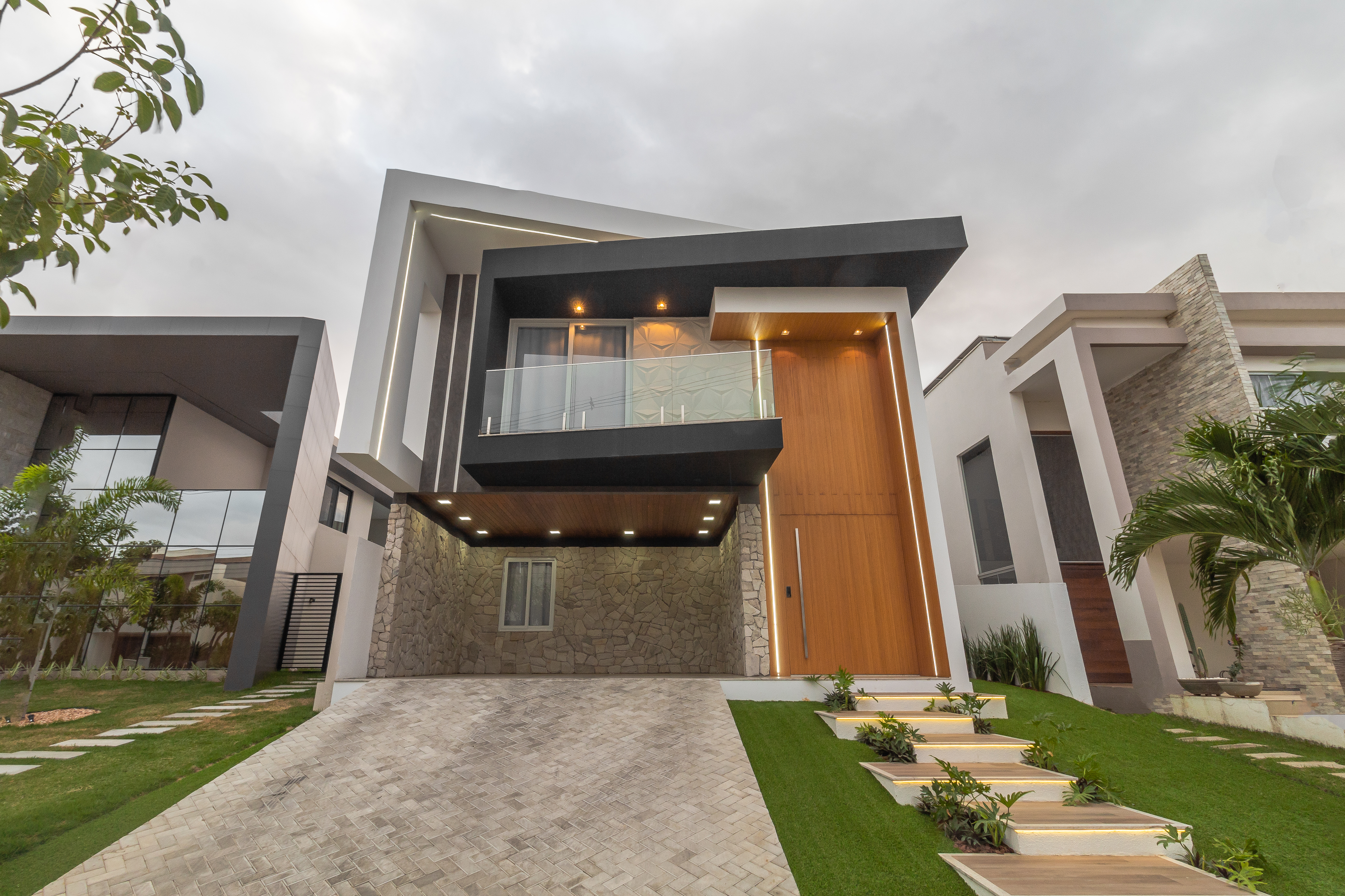 Imagem da experiência #Conteúdo e Visibilidade: Integração, fluidez e sofisticação: a Residência RH, assinada pelo escritório EM ARQUITETURA, redefine o morar contemporâneo em Petrolina