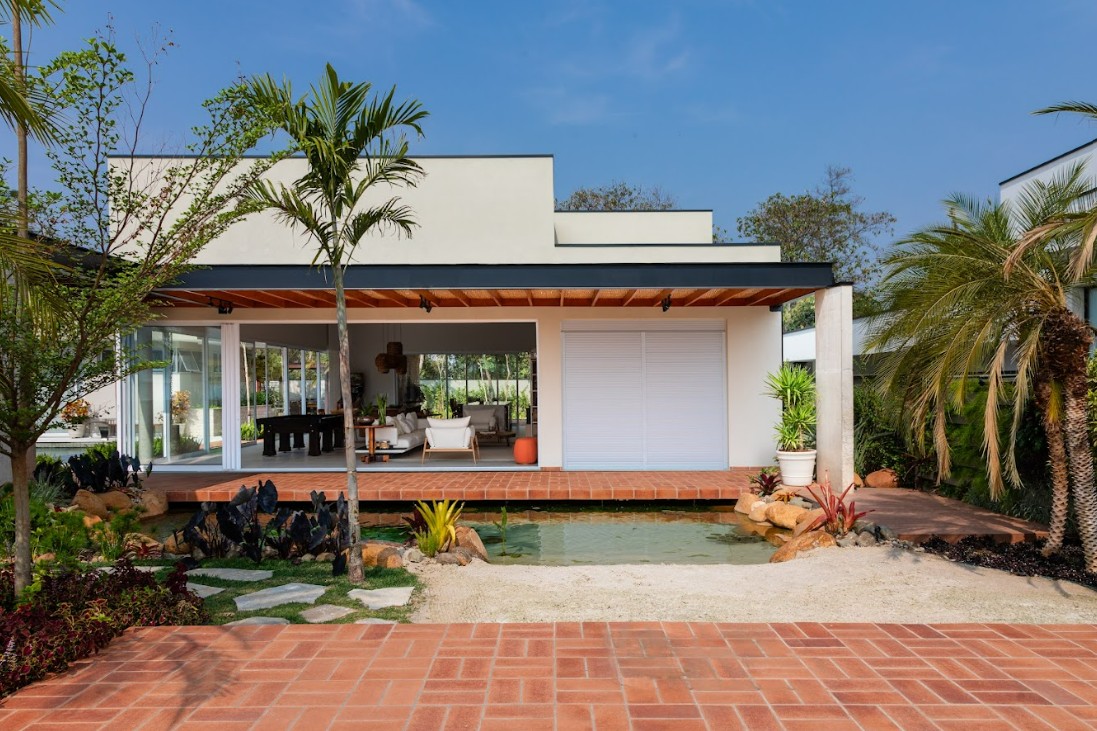Imagem da matéria #Conteúdo e Visibilidade: Assinado pelo Studio Migliorini, projeto em Louveira (SP) transforma terreno anexo em refúgio para encontros, música e boas memórias