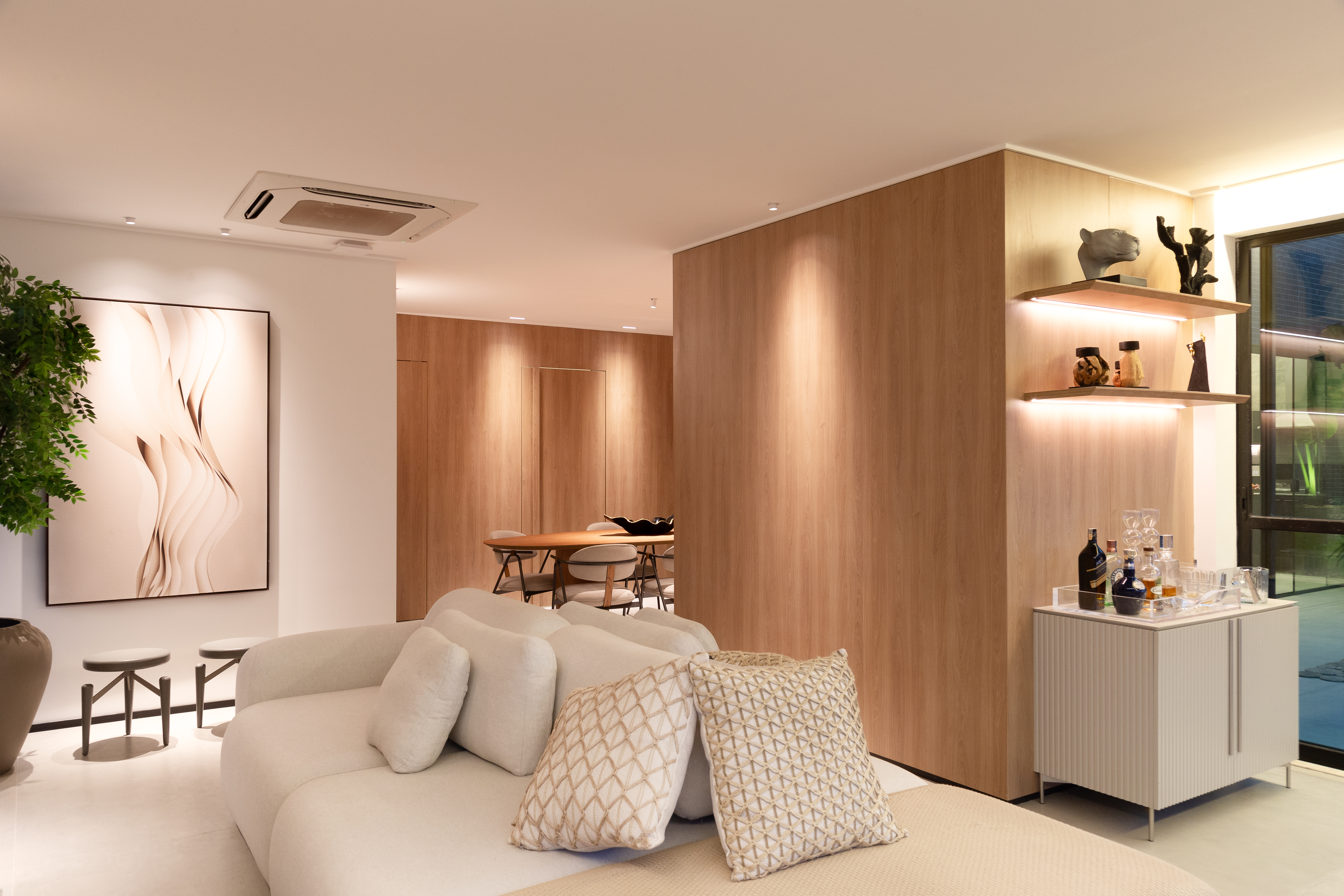 Imagem da matéria #CONTEÚDO E VISIBILIDADE: Em Maceió, o arquiteto e designer Angelo Freire renova apartamento novo de solteiro em 45 dias