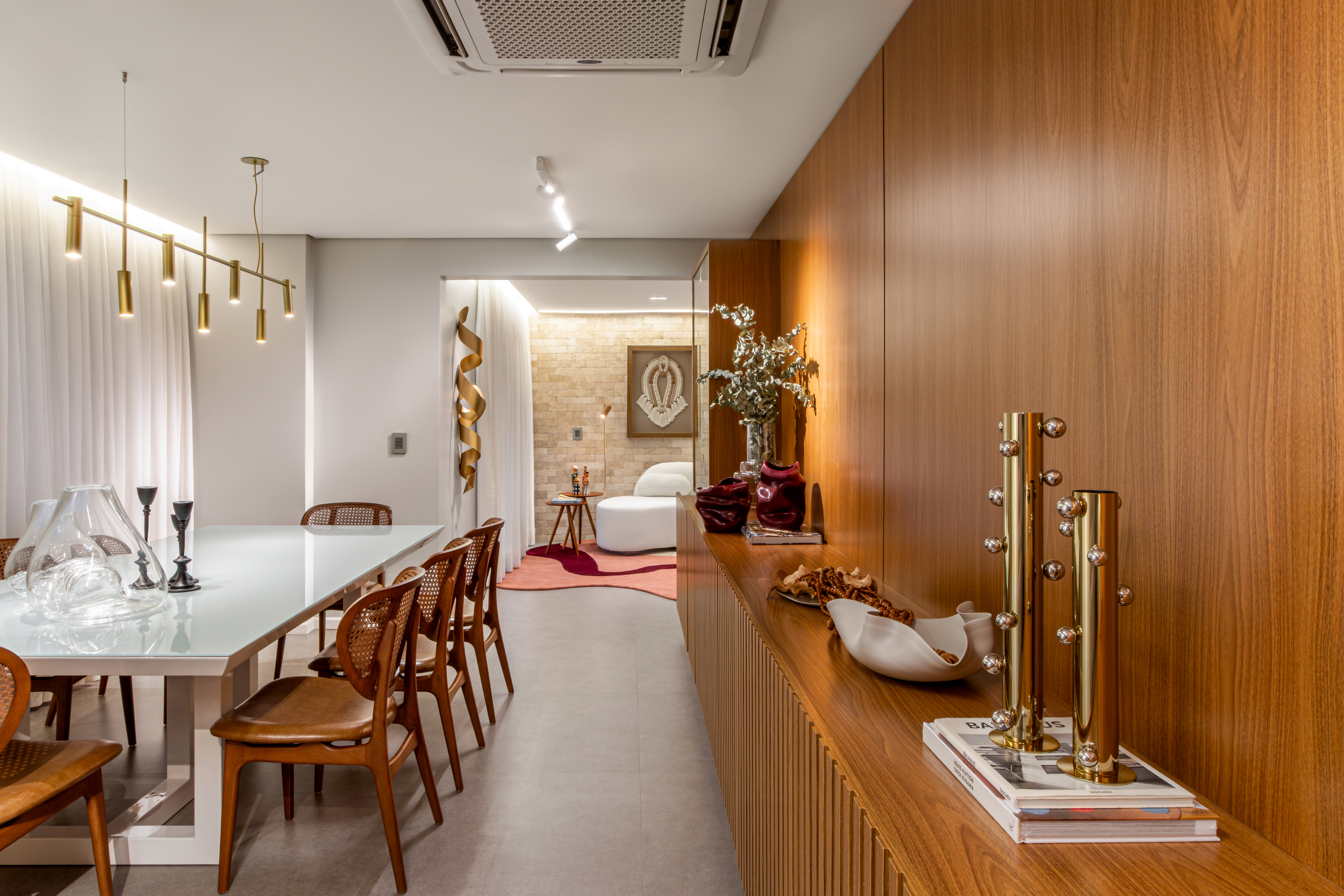 Imagem do post #Conteúdo e Visibilidade: Apê em Manaus ganha atmosfera contemporânea, elegante e acolhedora, em reforma de Laila Cabral
