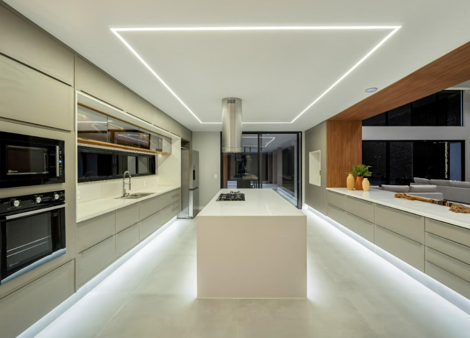 Imagem da experiência #Conteúdo e Visibilidade: Residência de 900 m² integra lazer, automação e vista para o canal no Portobello Resort & Safari