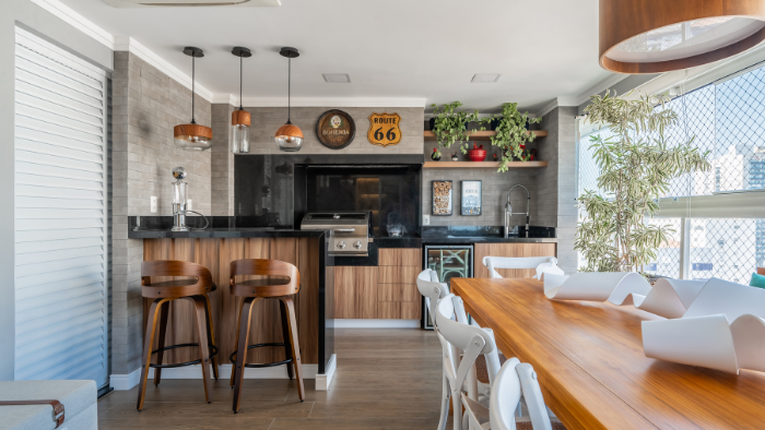 Imagem da matéria #Conteúdo e Visibilidade: reforma de apartamento em Santos integra sala e varanda para criar o cenário perfeito de convivência familiar