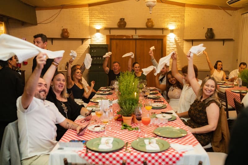 Imagem da experiência Noite Italiana em Sorocaba (SP) une gastronomia, networking e solidariedade em prol da Liga de Combate ao Câncer